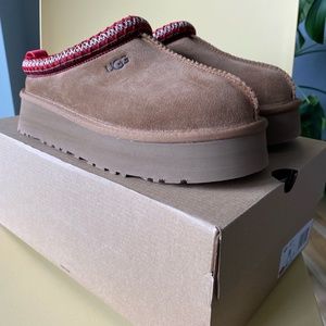 Ugg Tazz Platform Slipper